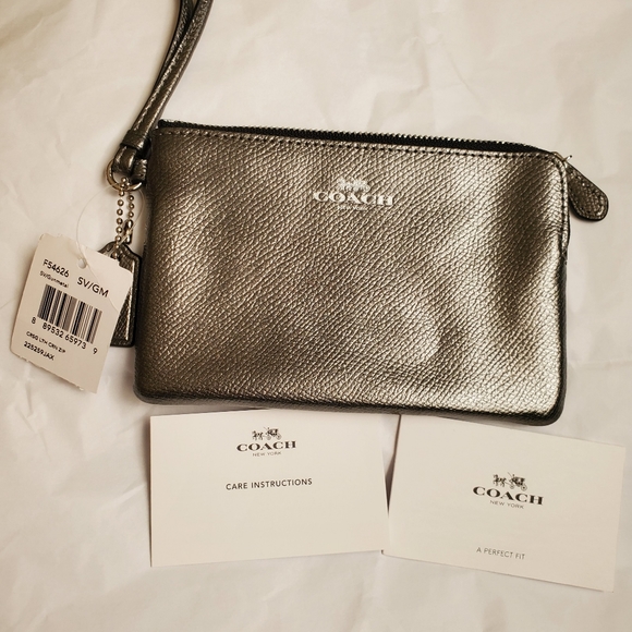 Coach Gunmetal Cross Grain Corner Zip Wrislet - Picture 4 of 7